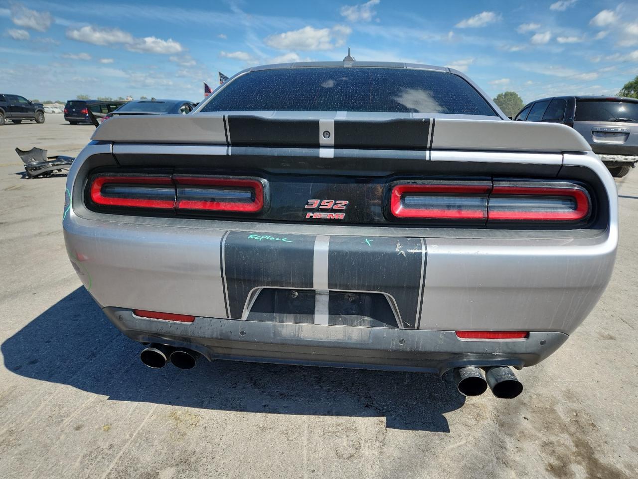 2015 Dodge Challenger Srt 392 - Image 6