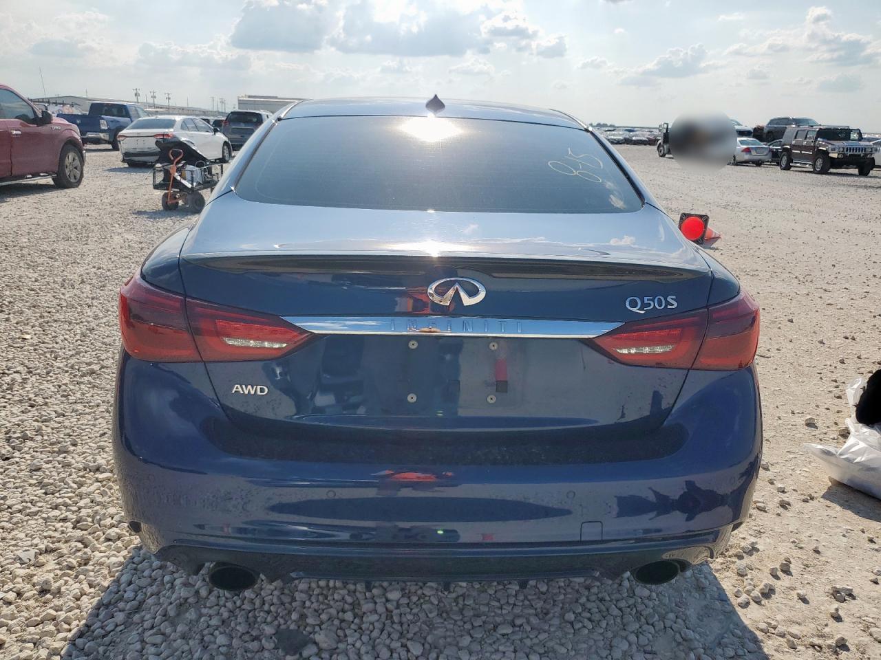 2018 Infiniti Q50 Luxe - Image 6