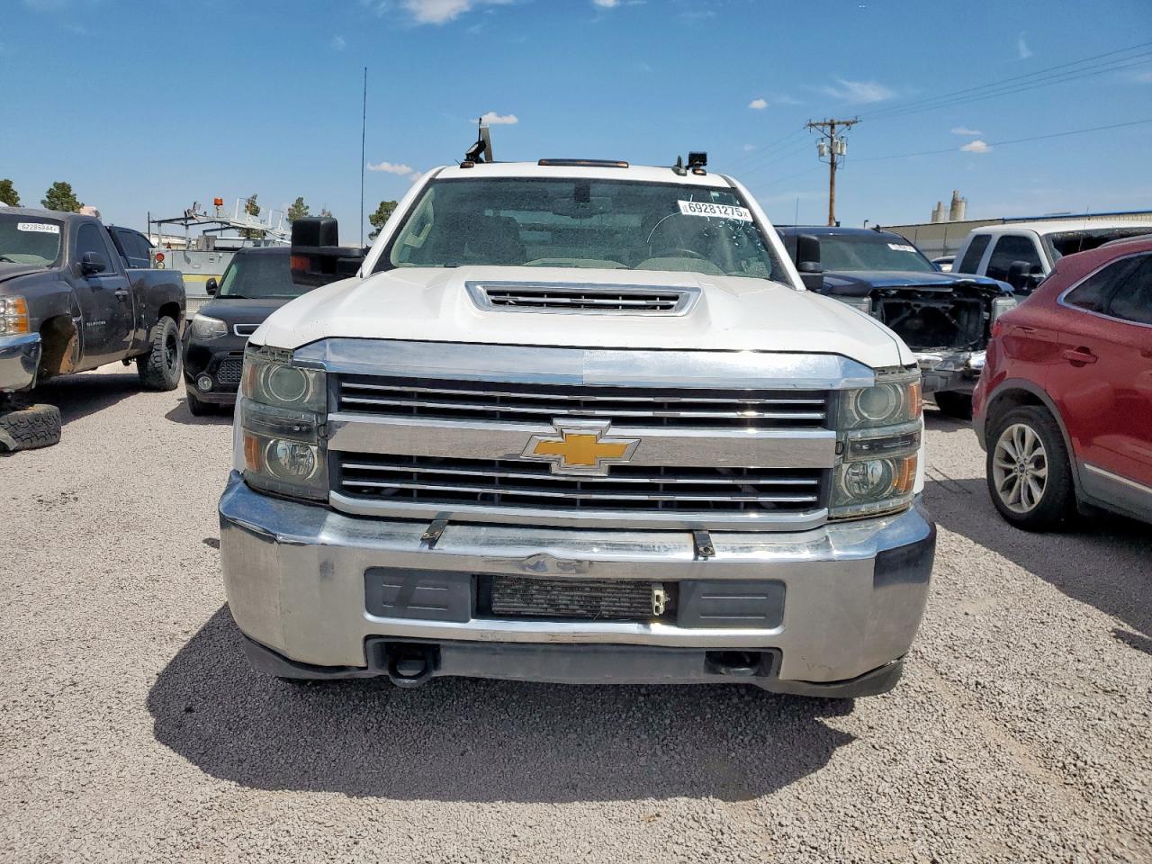 2017 Chevrolet Silverado C3500 - Фото 5