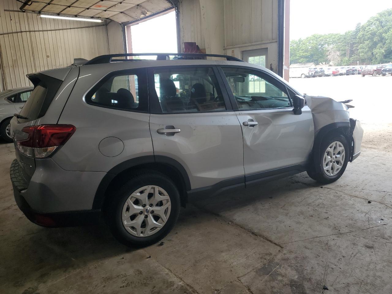 2019 Subaru Forester - Фото 3
