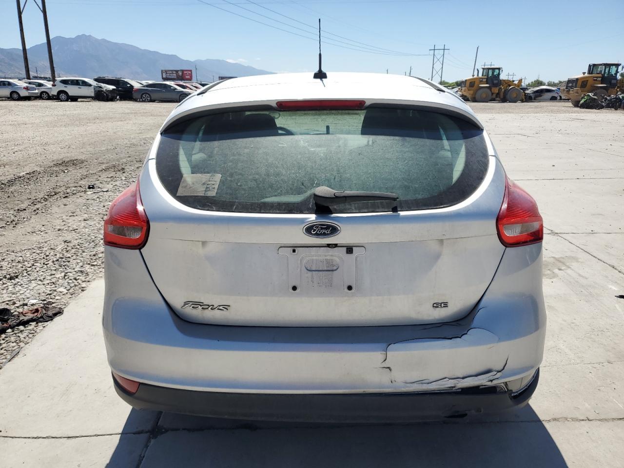 2015 Ford Focus Se - Image 6