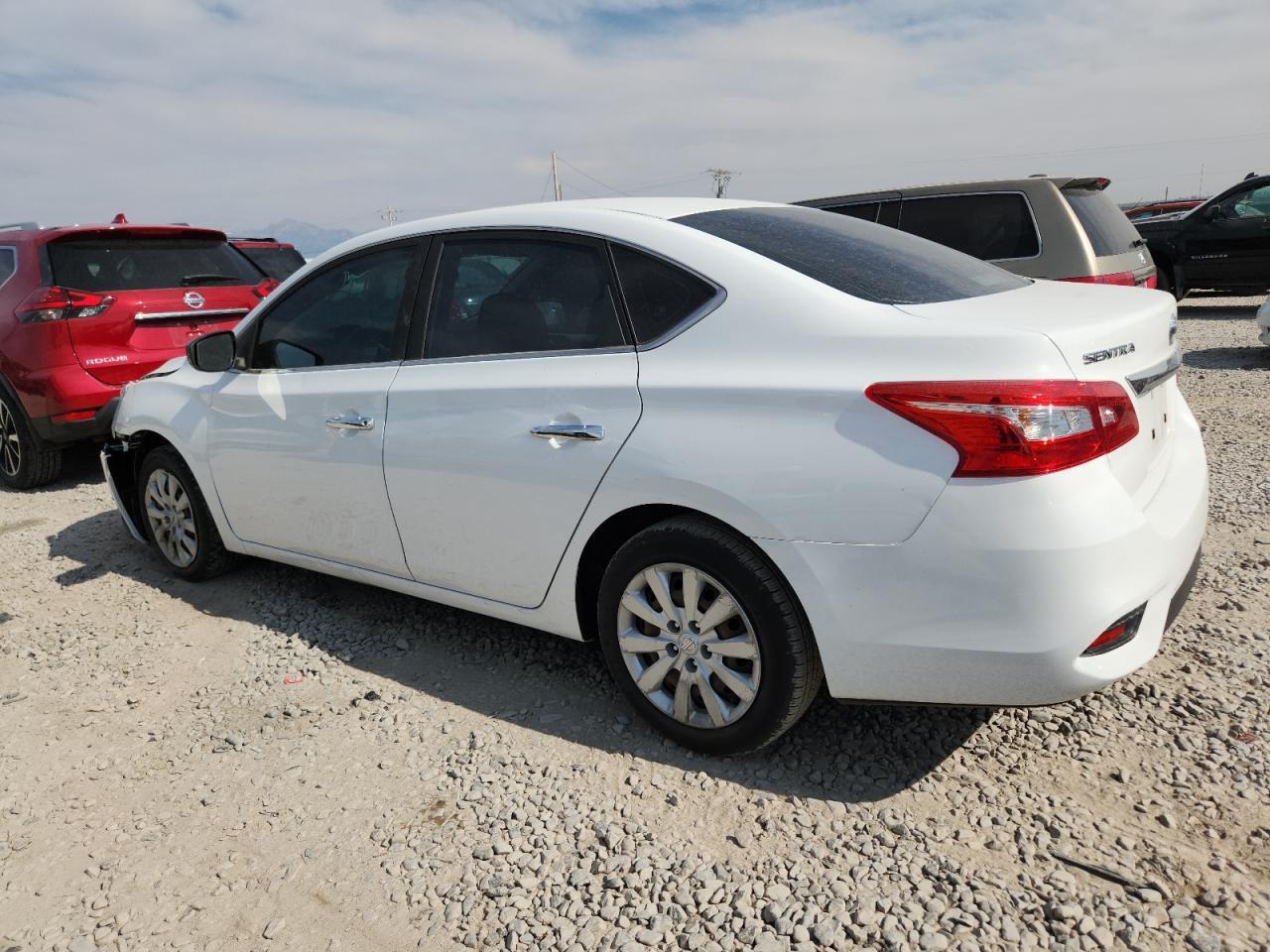 2017 Nissan Sentra S - Фото 2