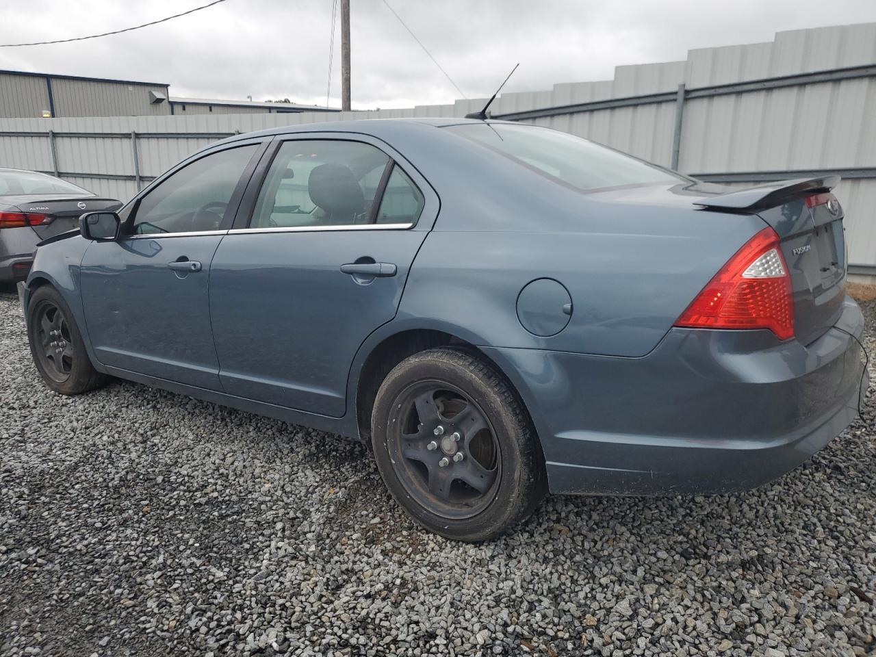 2011 Ford Fusion Se - Image 2