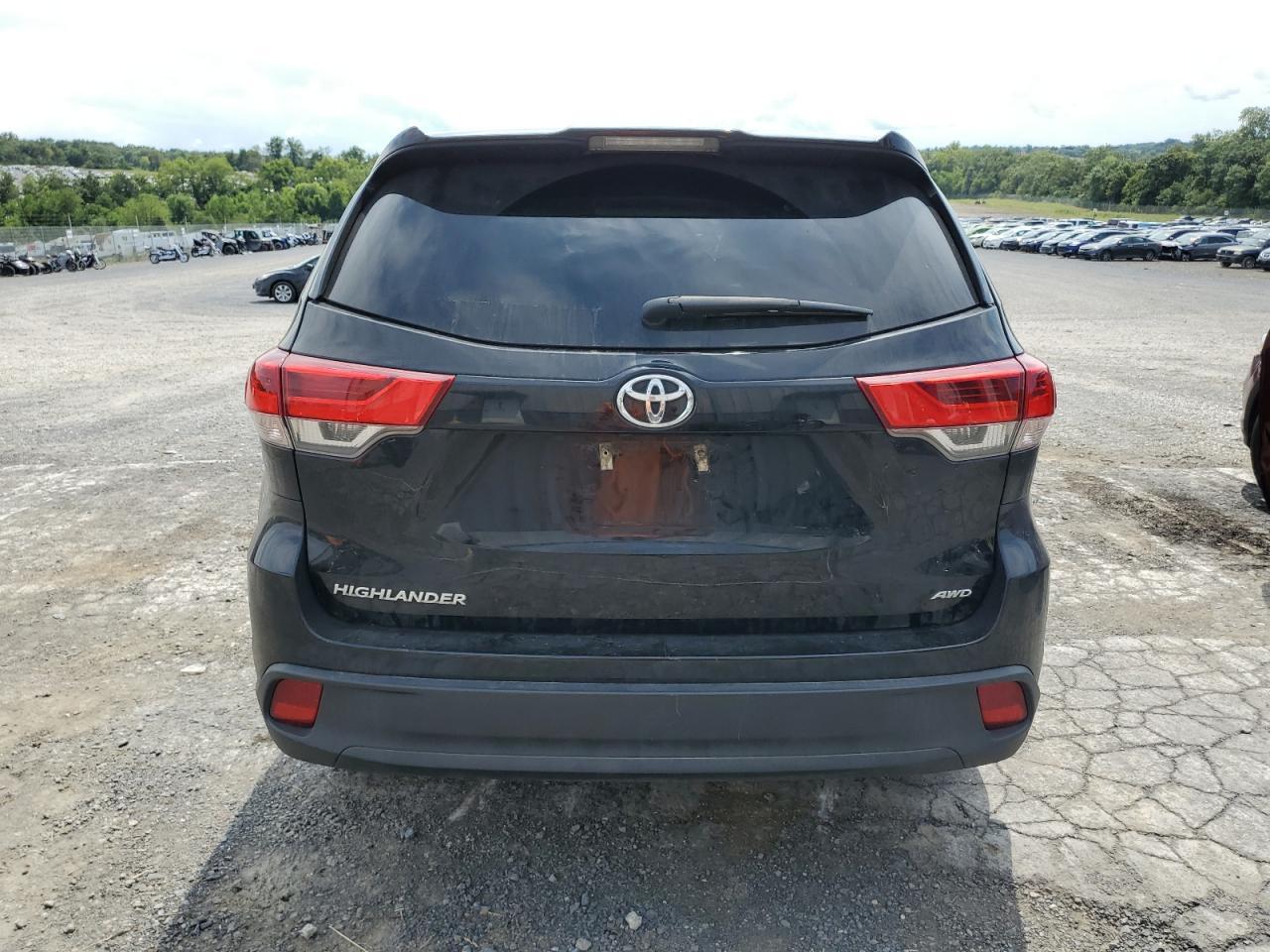 2019 Toyota Highlander Le - Фото 6