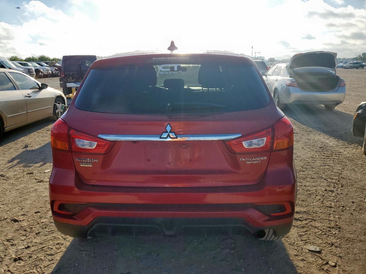 2019 Mitsubishi Outlander Sport Es - Image 6