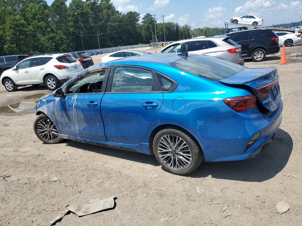 2022 Kia Forte Gt Line - Фото 2