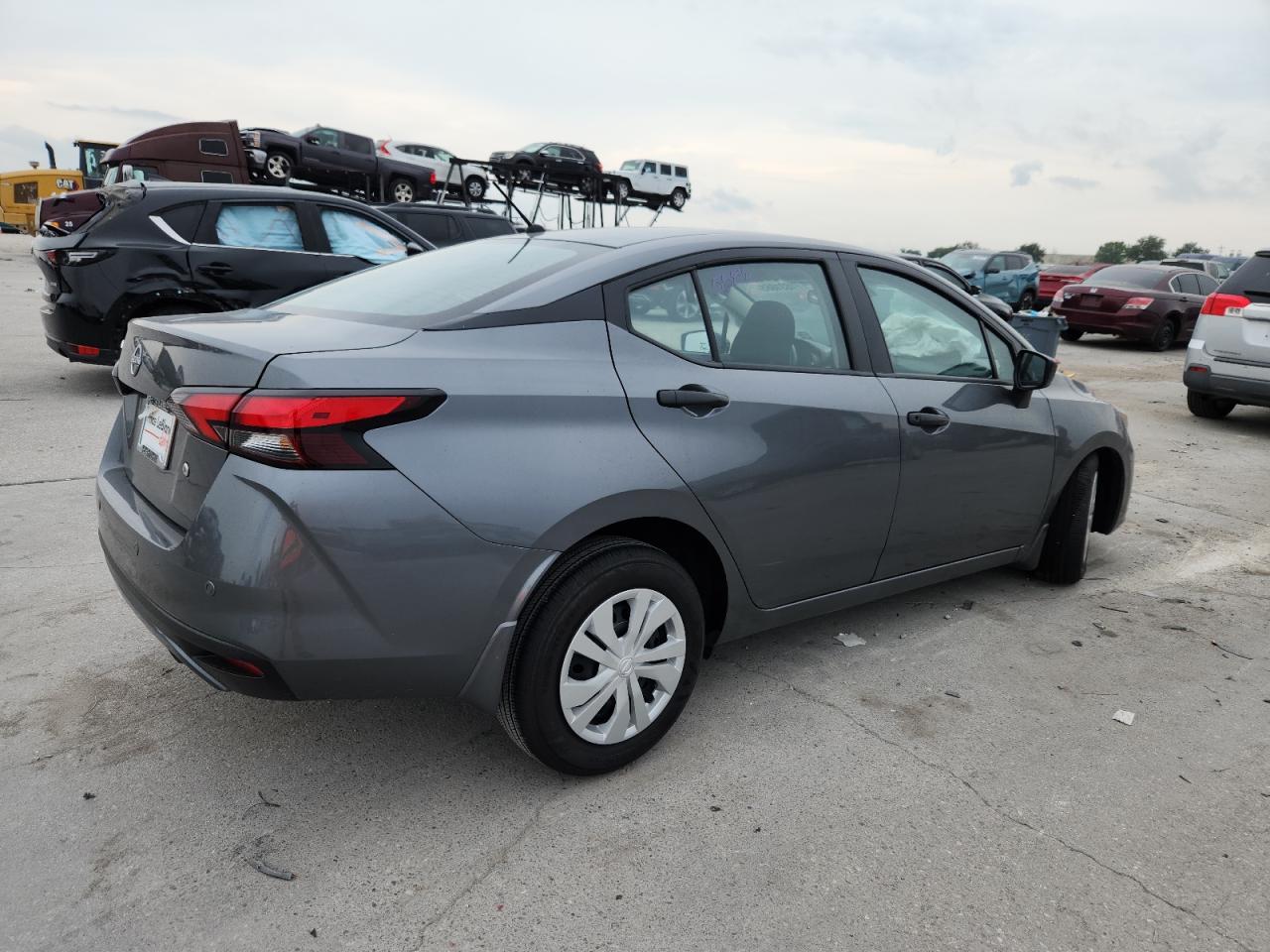 2025 Nissan Versa S - Фото 3