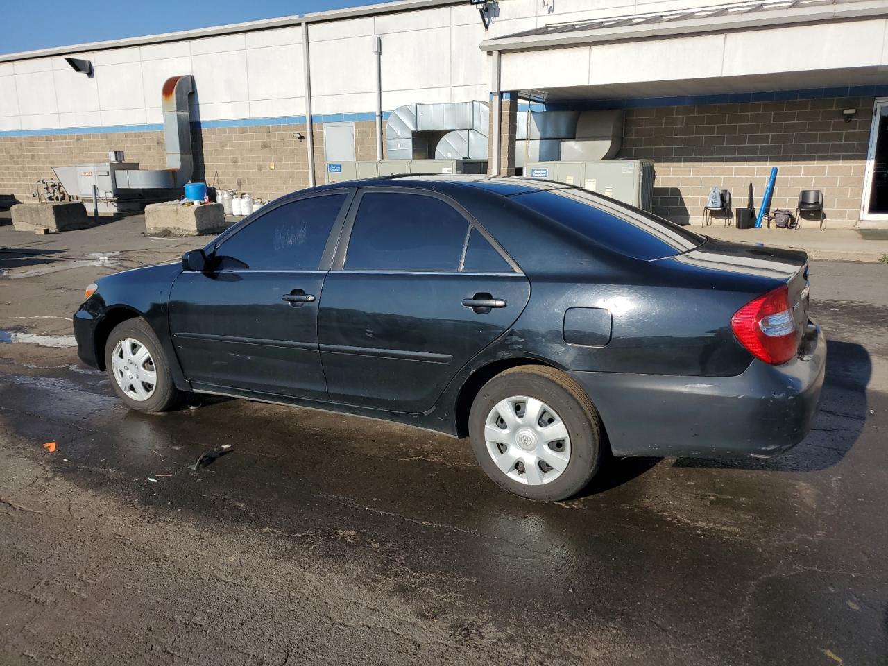 2002 Toyota Camry Le - Image 2