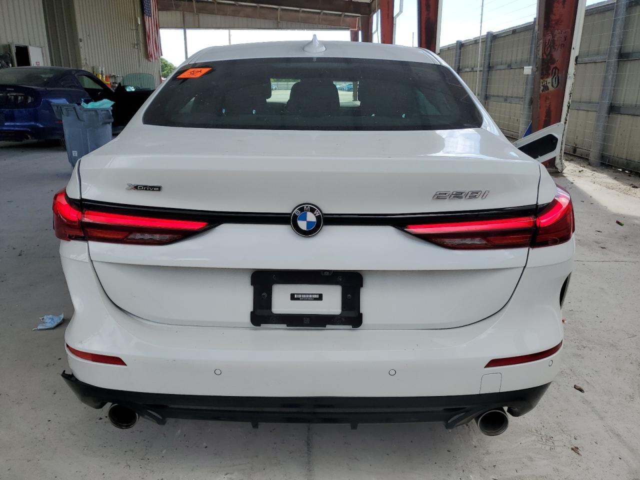 2022 BMW 228Xi - Image 6