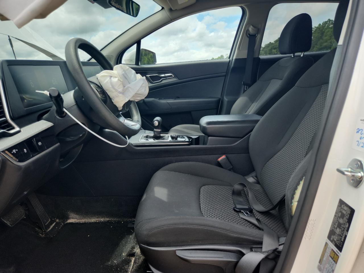 2023 Kia Sportage Lx - Image 7
