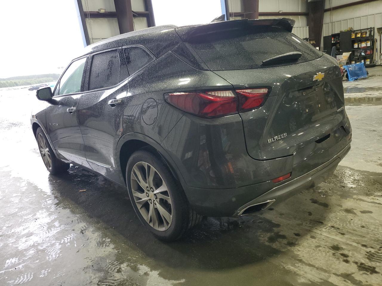 2019 Chevrolet Blazer Premier - Image 2