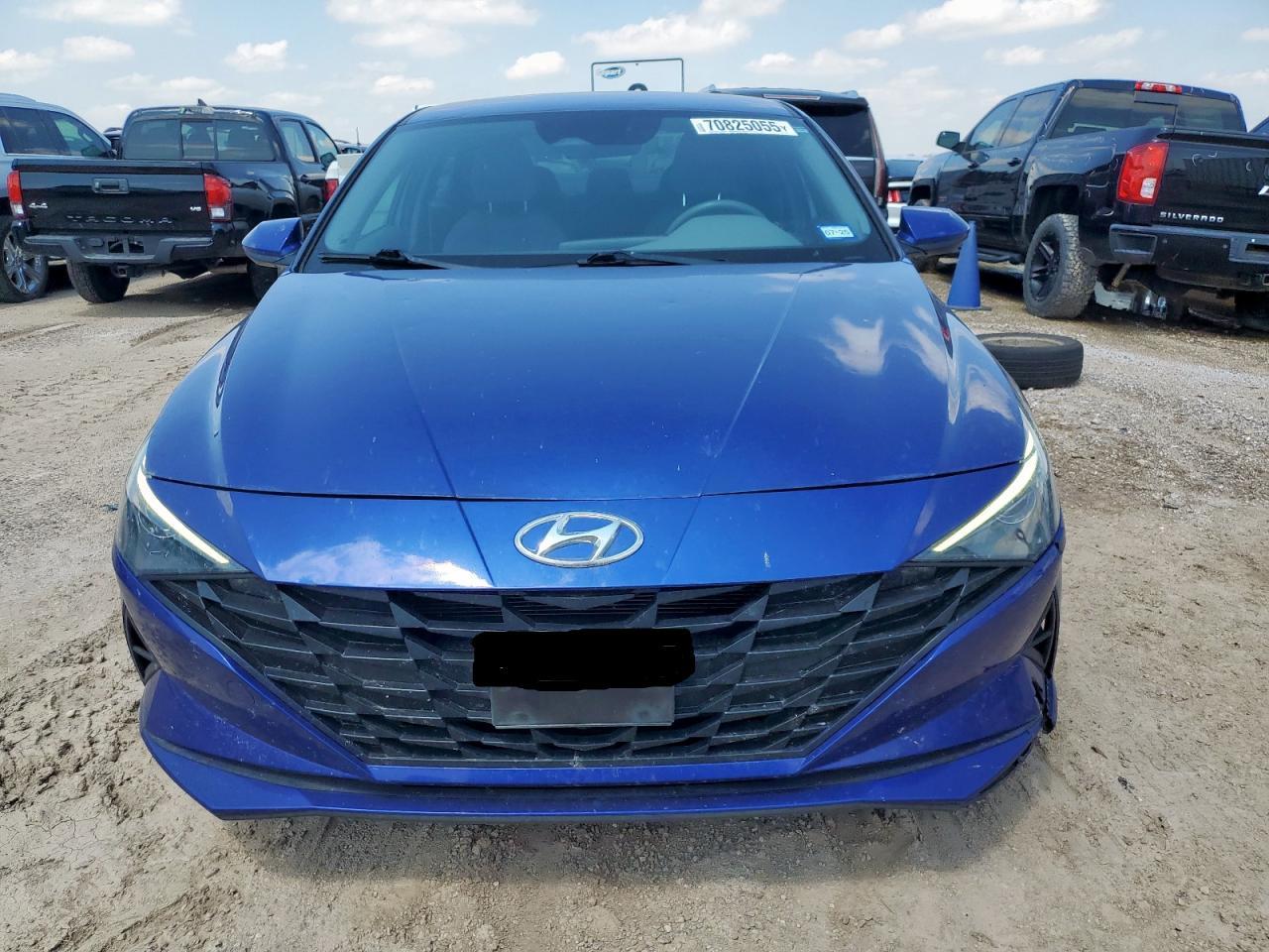 2021 Hyundai Elantra Se - Фото 5