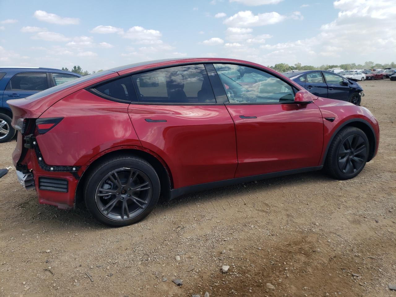 2025 Tesla Model Y - Image 3