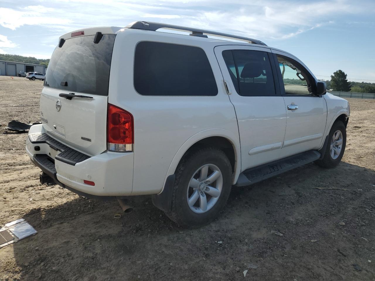 2014 Nissan Armada Sv - Image 3