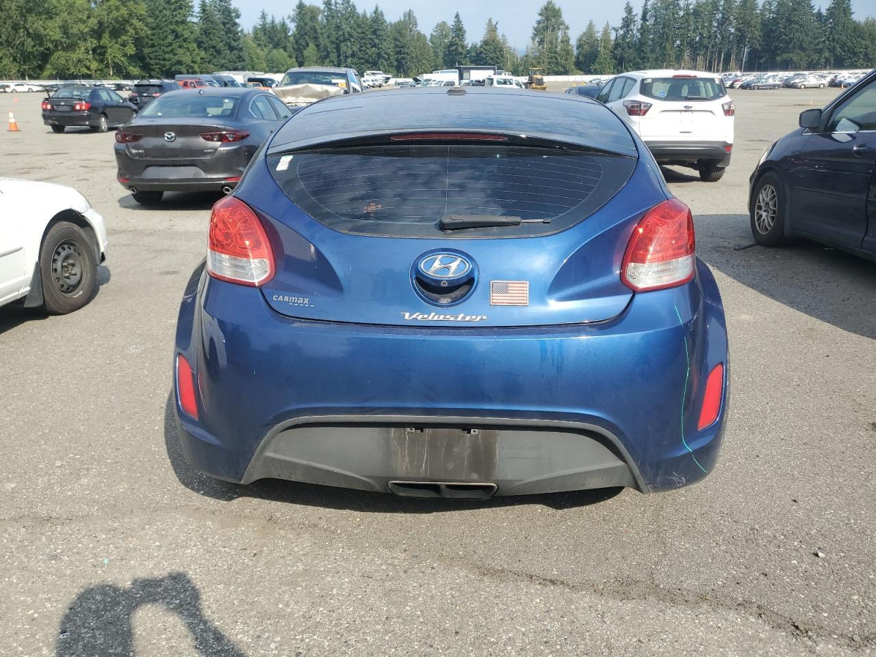 2016 Hyundai Veloster - Фото 6