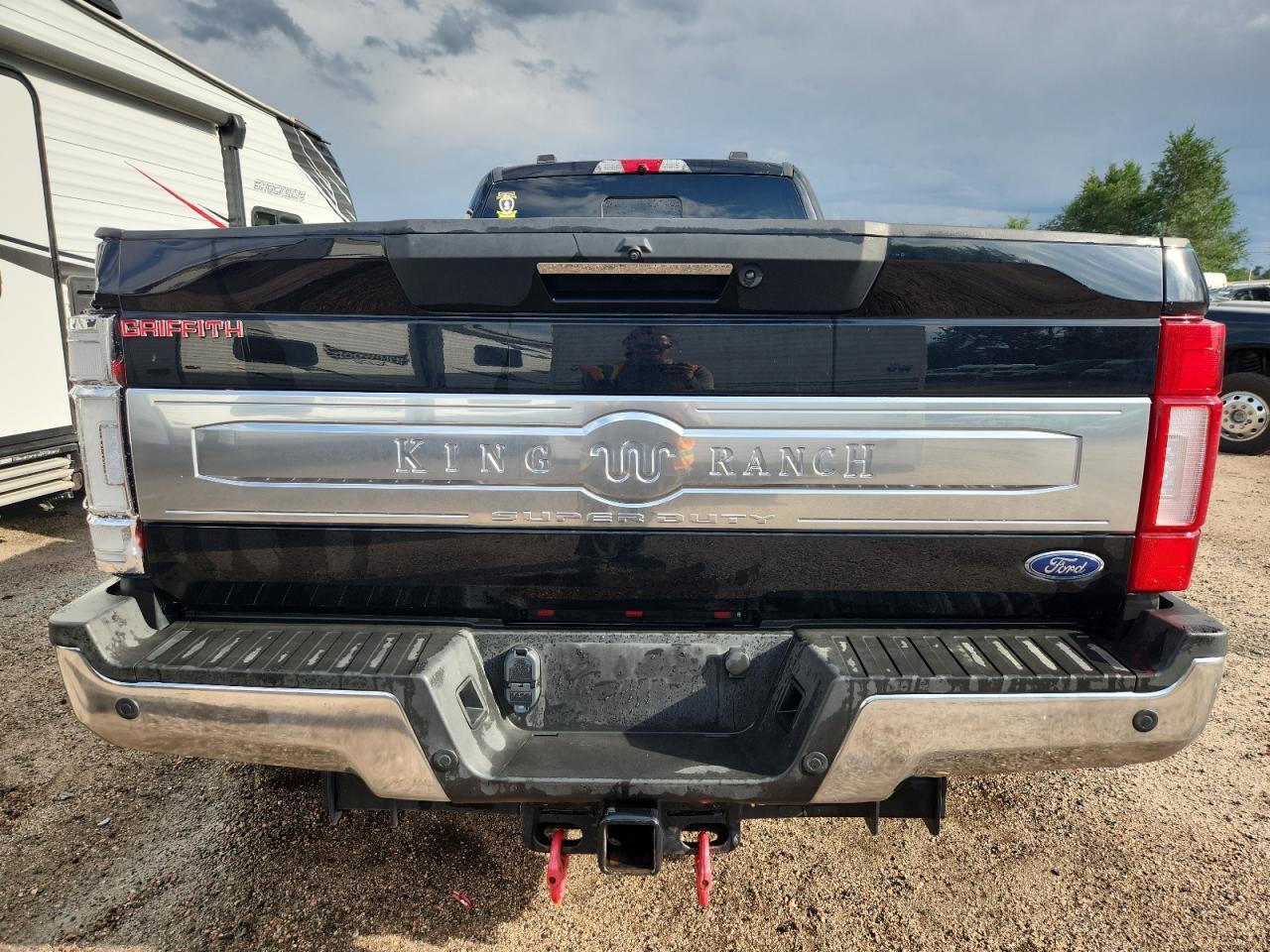 2022 Ford F350 Super Duty - Image 6