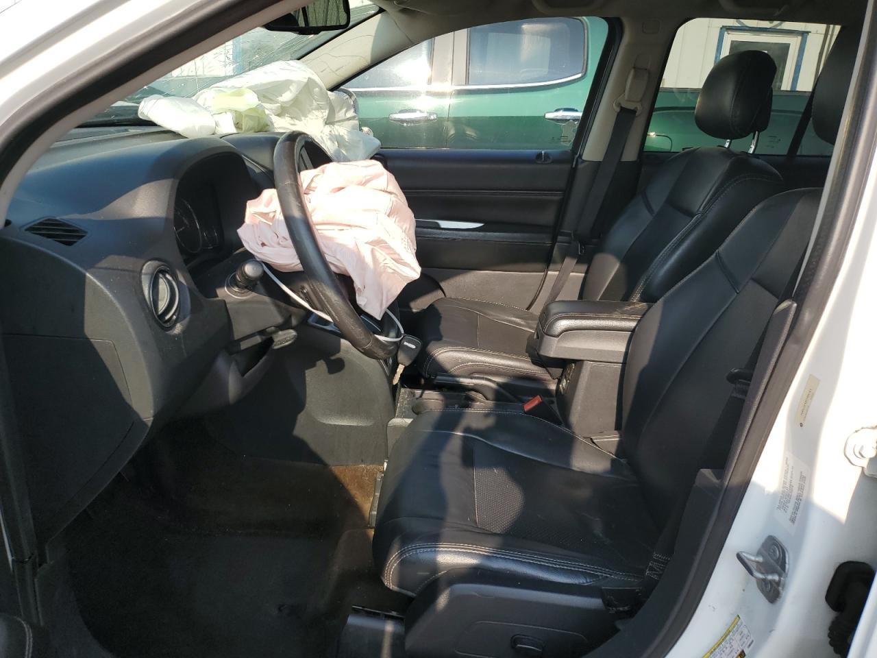 2014 Jeep Compass Latitude - Фото 7