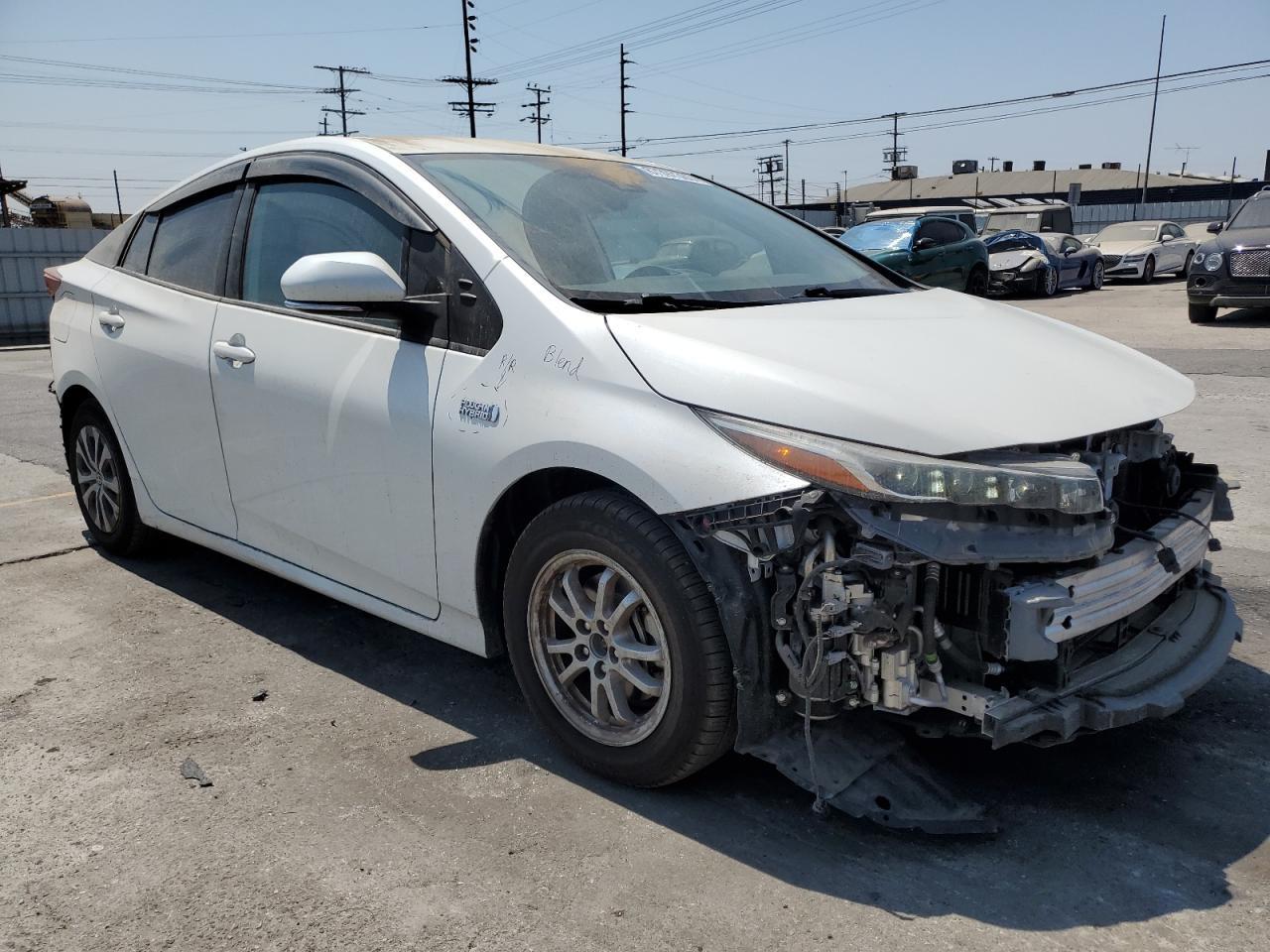 2021 Toyota Prius Prime Le - Image 4