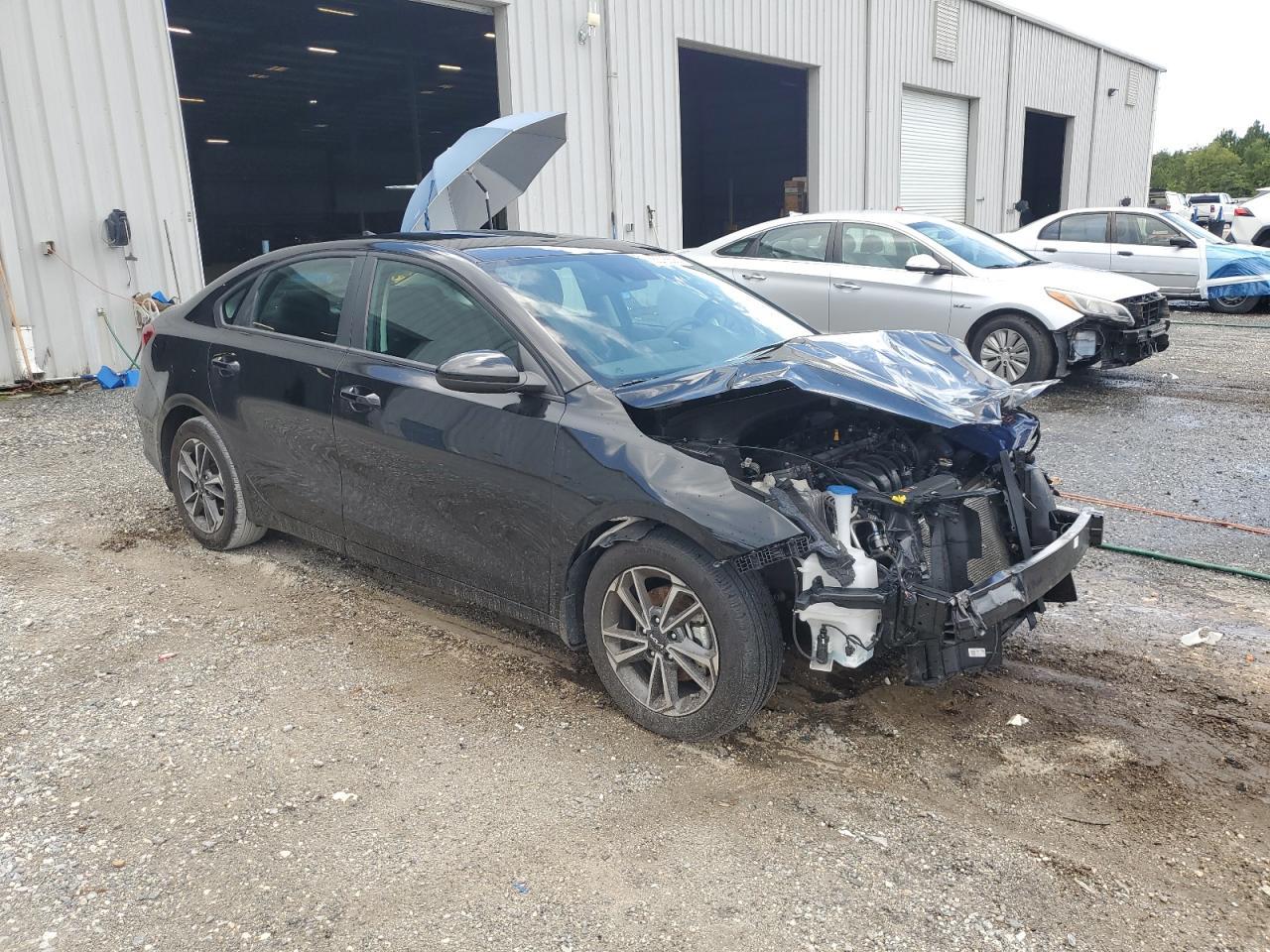 2022 Kia Forte Fe - Фото 4