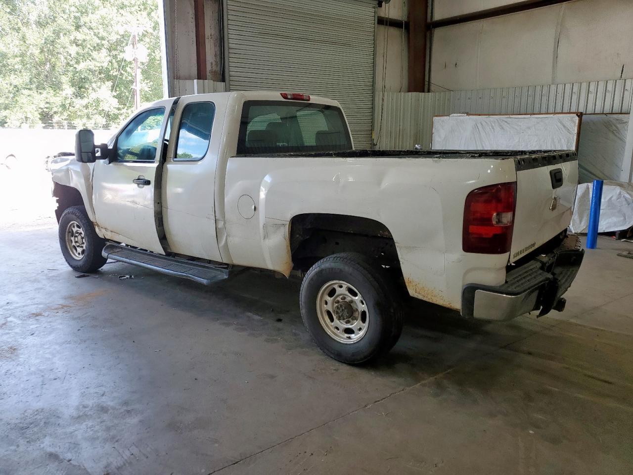 2010 Chevrolet Silverado K2500 Heavy Duty - Фото 2