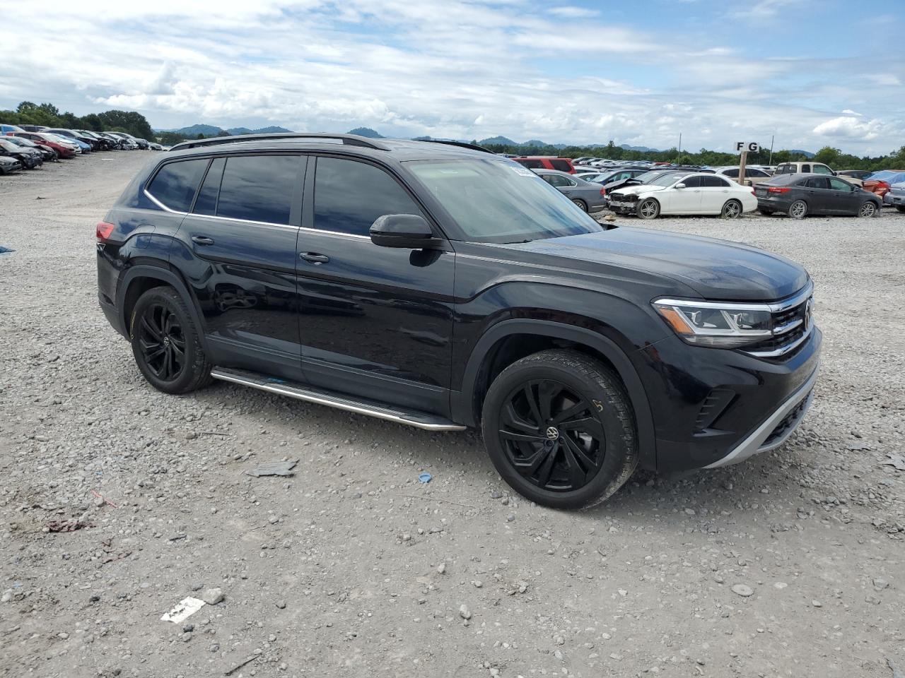 2023 Volkswagen Atlas Se - Image 4