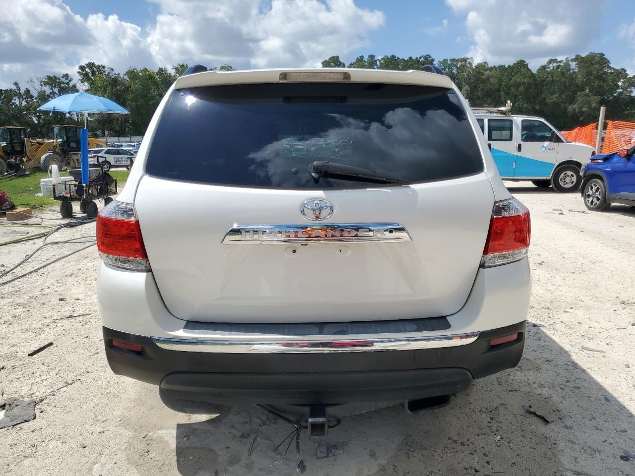 2012 Toyota Highlander Base - Фото 6