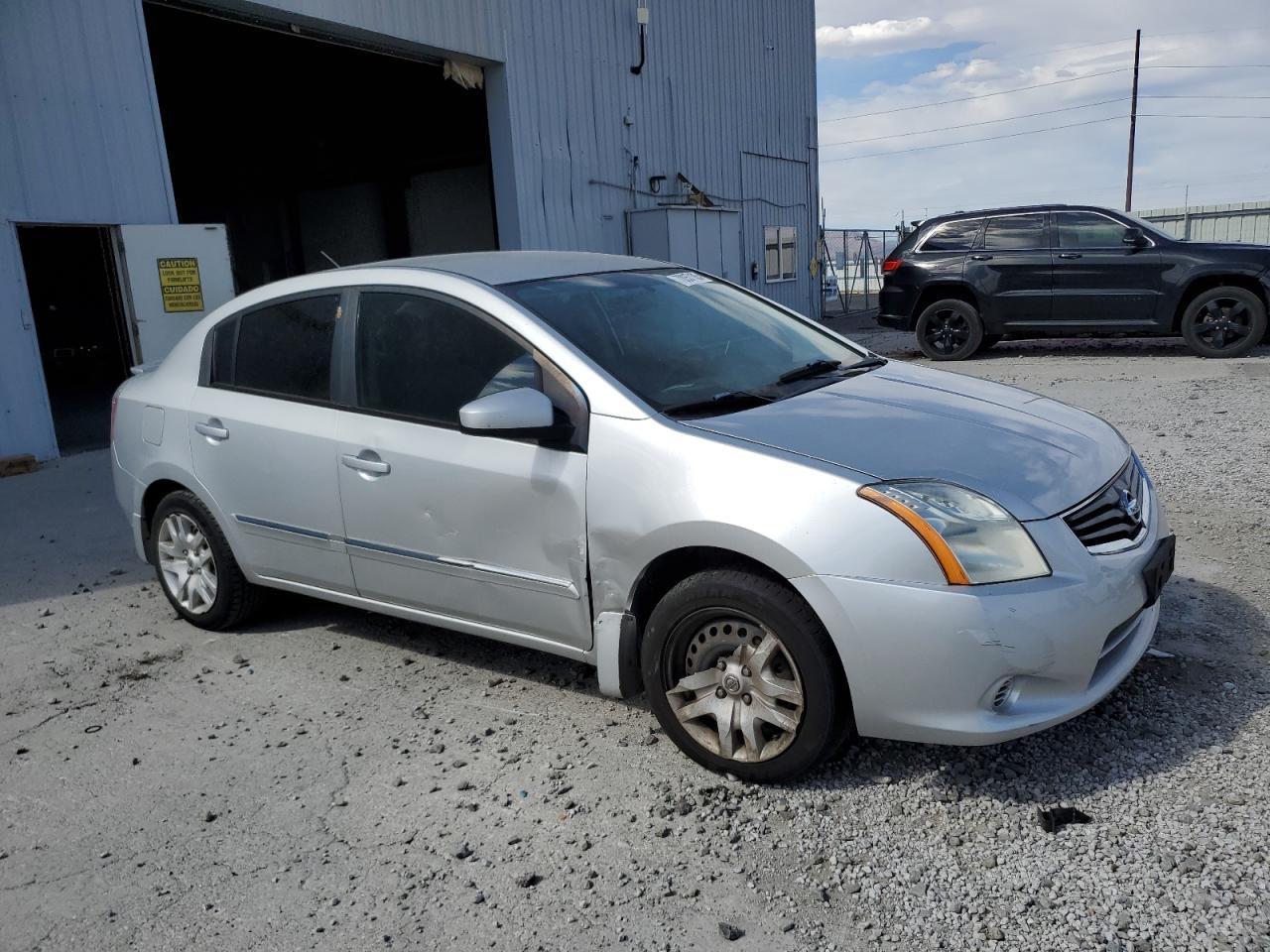 2012 Nissan Sentra 2.0 - Фото 4