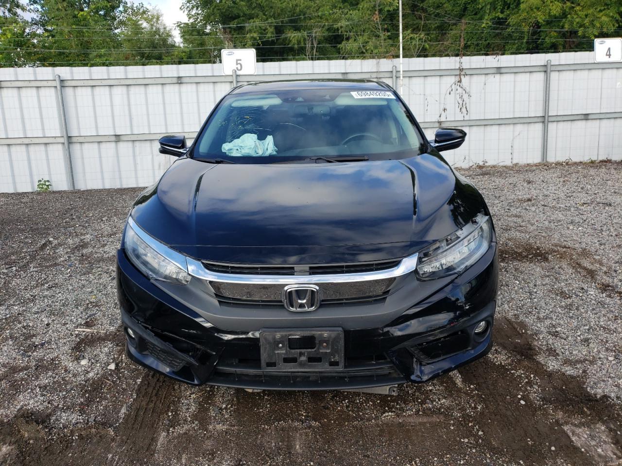 2018 Honda Civic Touring - Фото 5