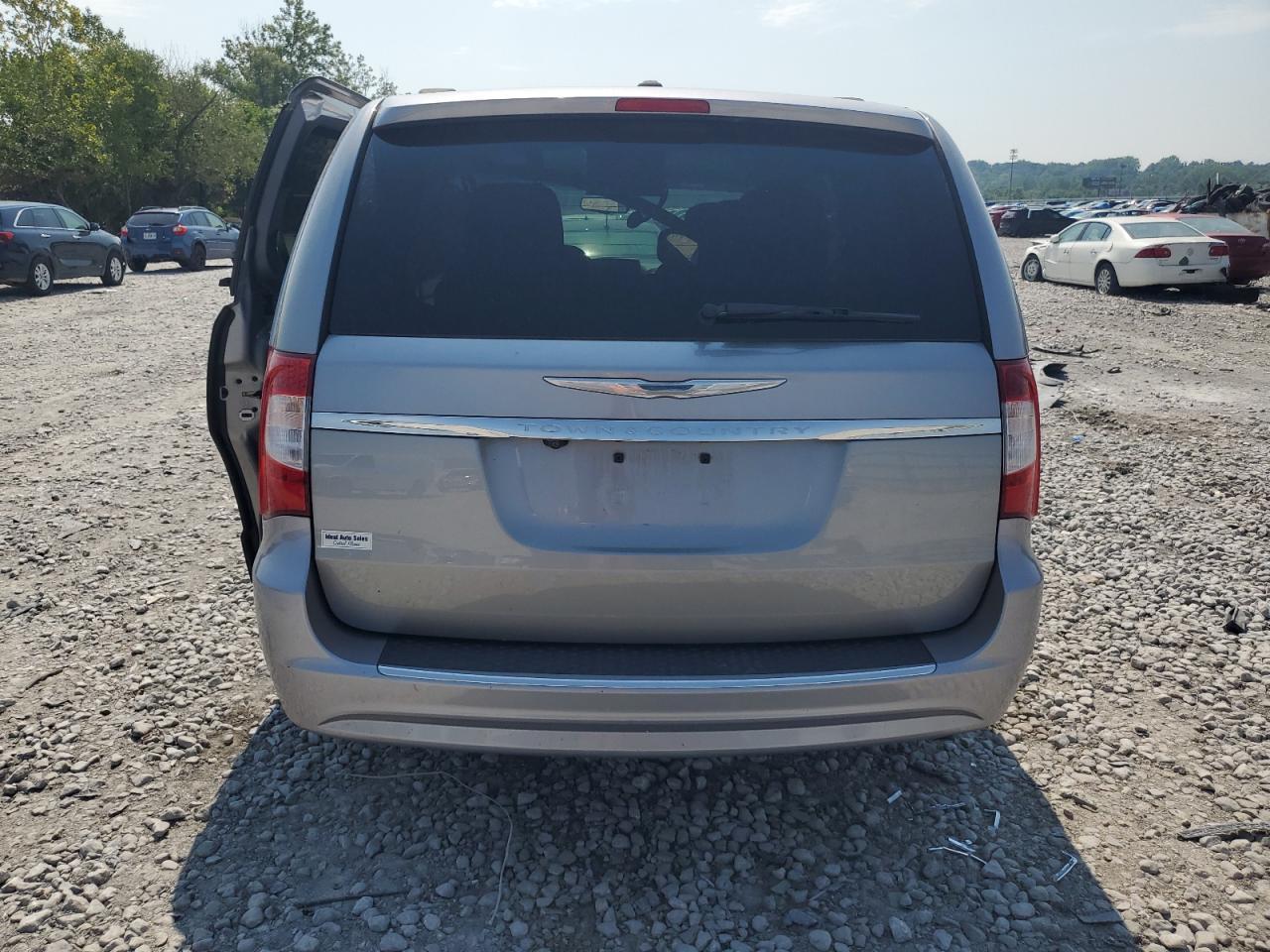 2016 Chrysler Town & Country Touring - Фото 6