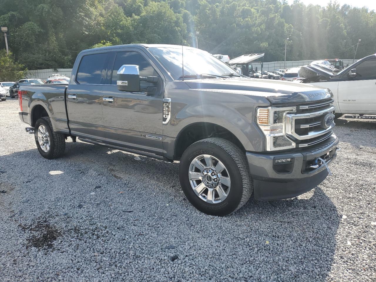 2022 Ford F250 Super Duty - Image 4