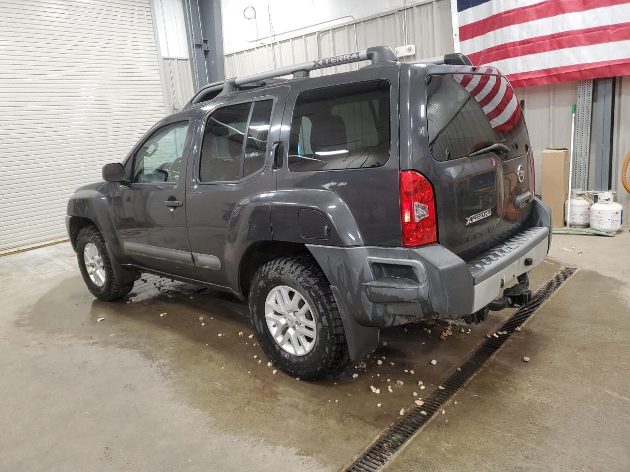 2014 Nissan Xterra X - Фото 2
