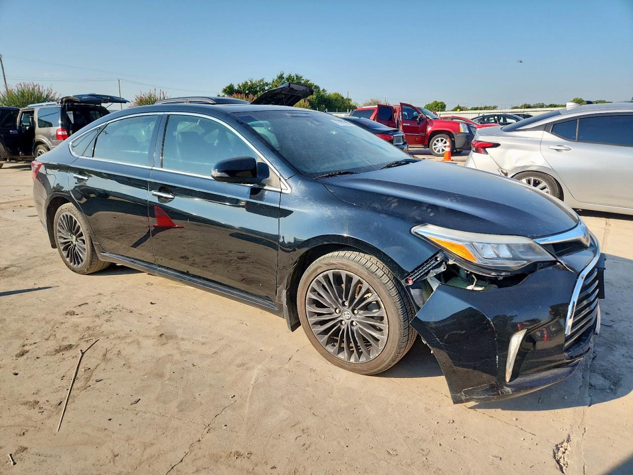 2017 Toyota Avalon Xle - Image 4