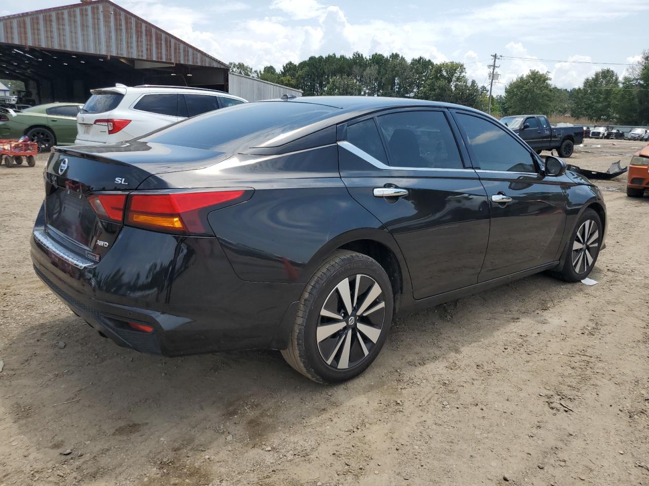 2022 Nissan Altima Sl - Image 3