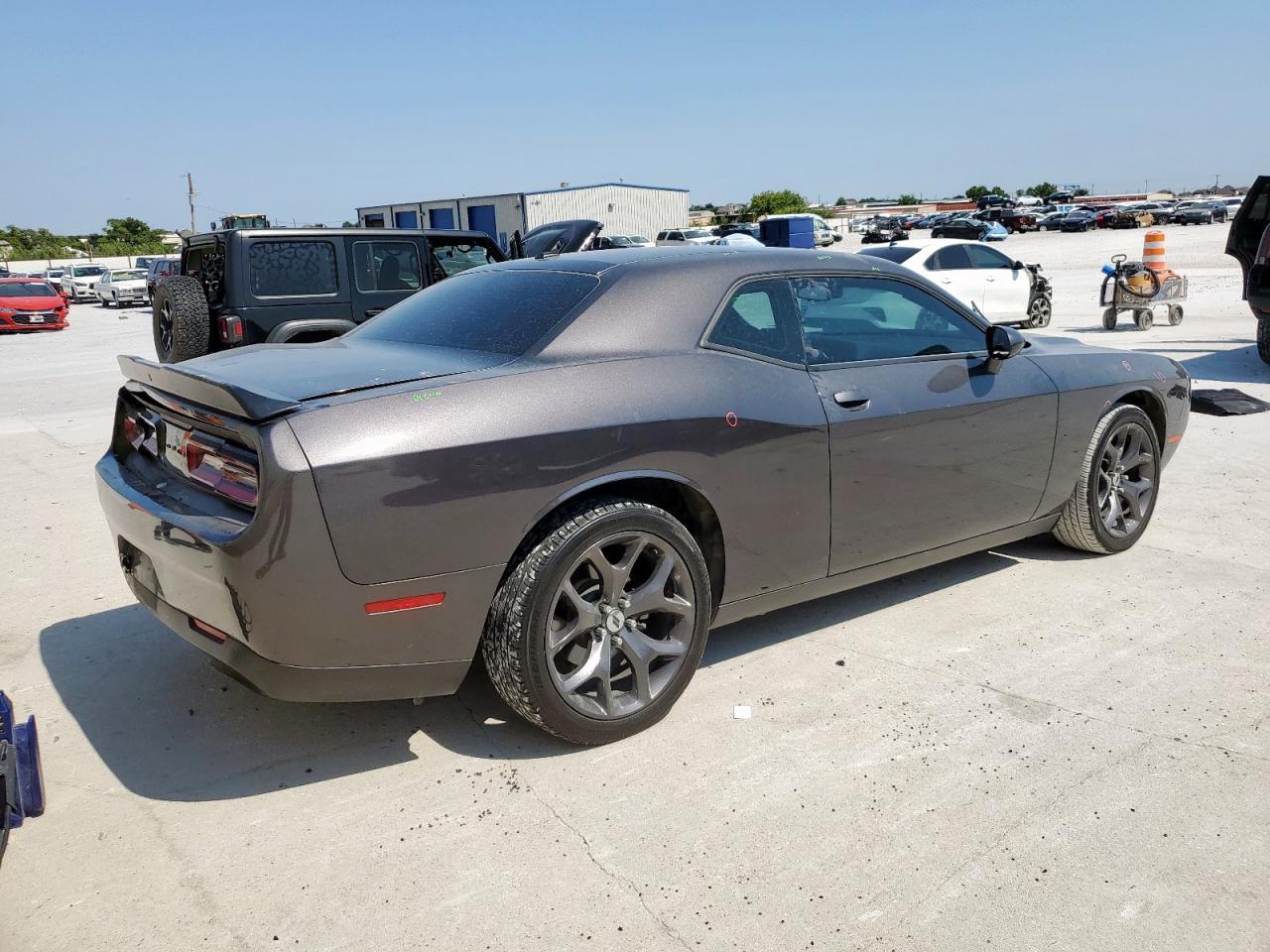 2020 Dodge Challenger Sxt - Фото 3