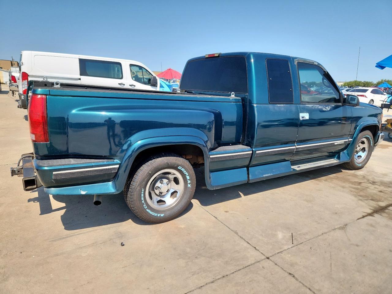 1995 Chevrolet Gmt-400 C1500 - Фото 3