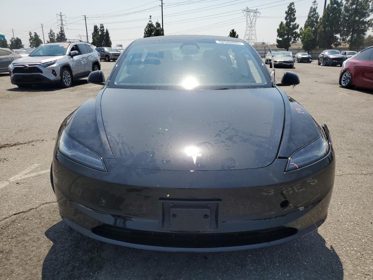 2025 Tesla Model 3 - Фото 5