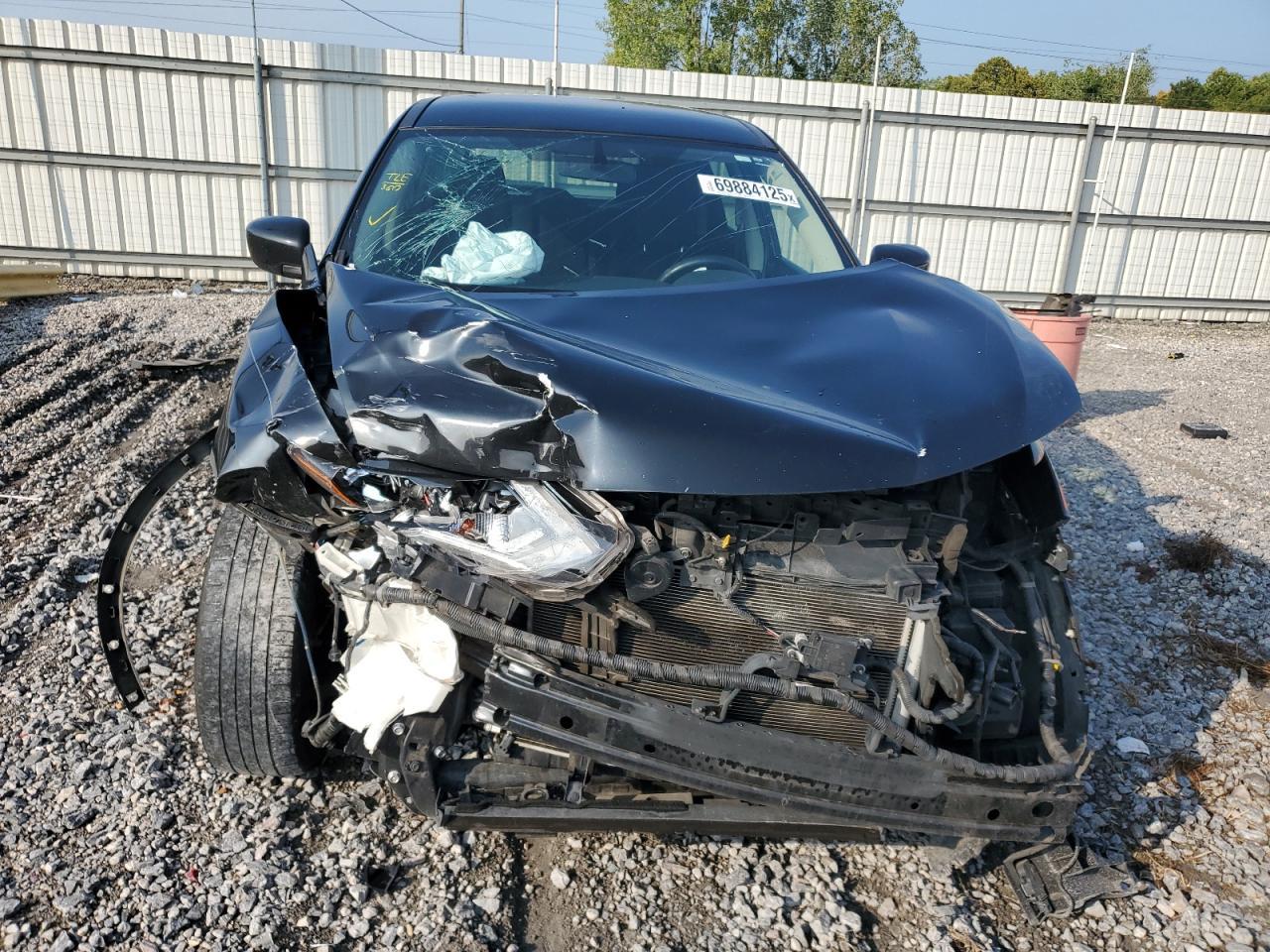 2018 Nissan Rogue S - Image 5