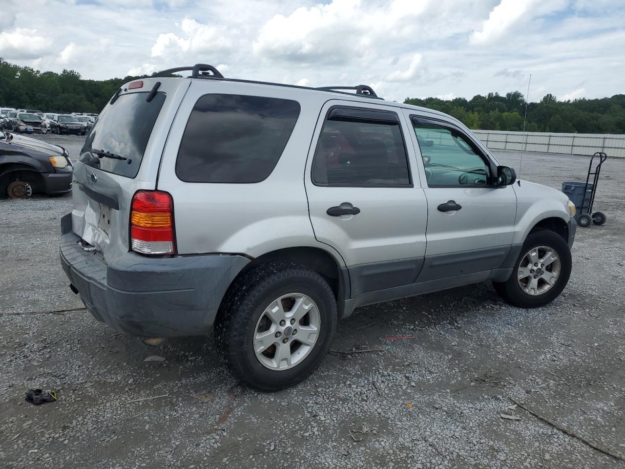 2005 Ford Escape Xlt - Фото 3