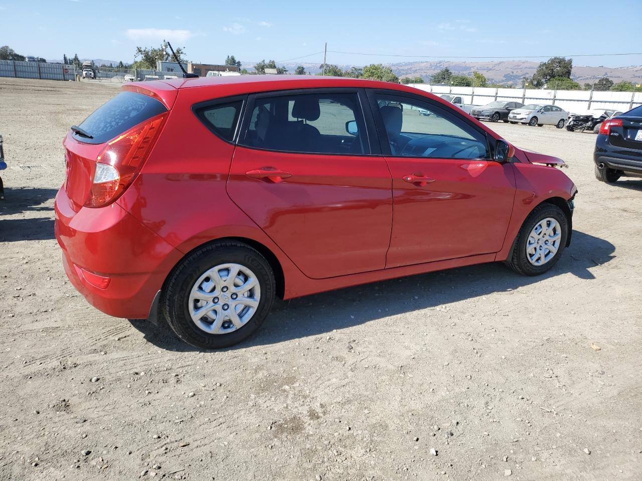 2013 Hyundai Accent Gls - Фото 3