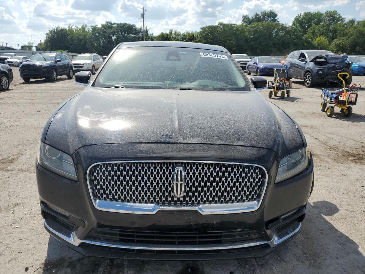 2019 Lincoln Continental Select - Фото 5