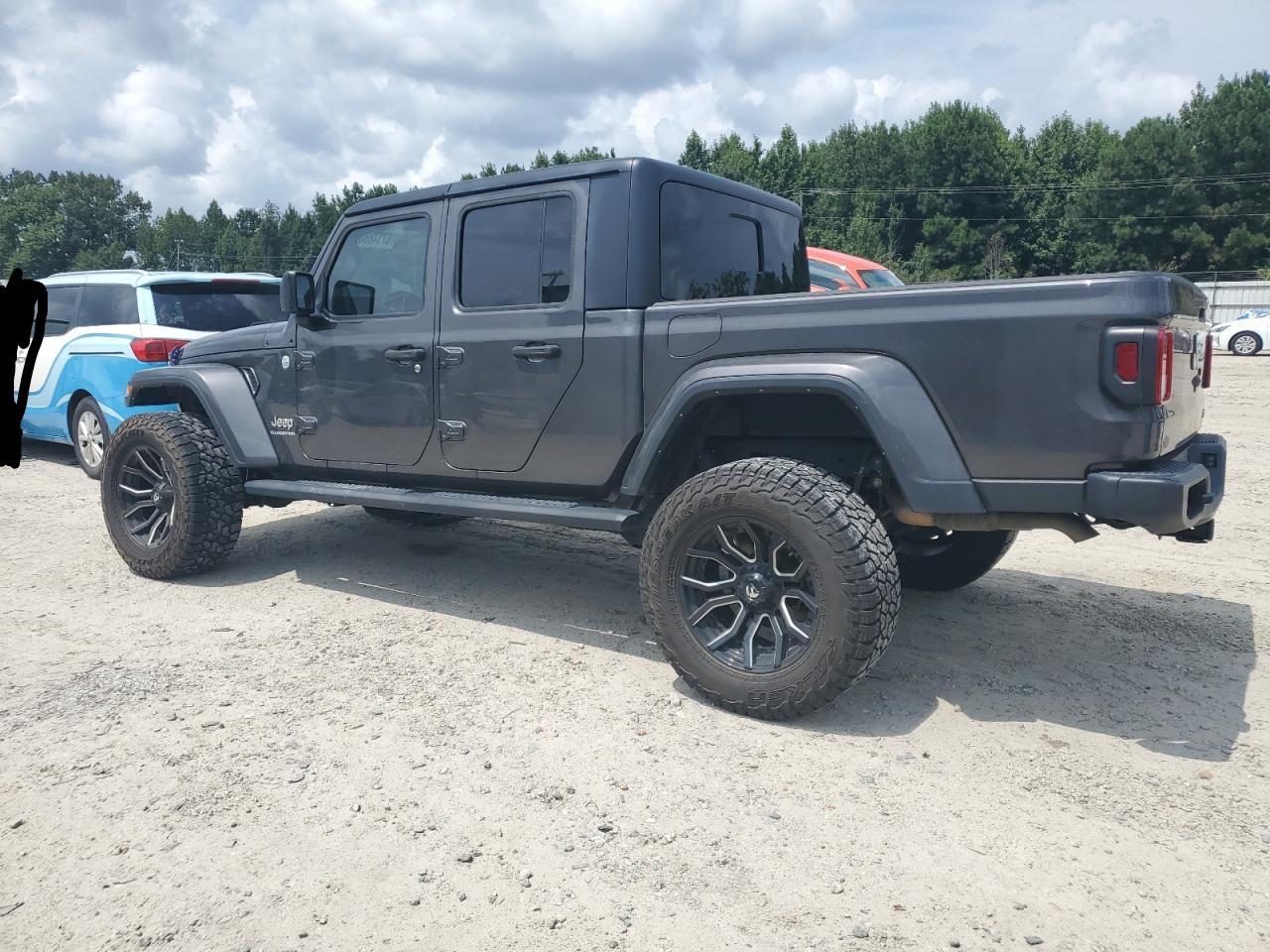 2021 Jeep Gladiator Overland - Image 2
