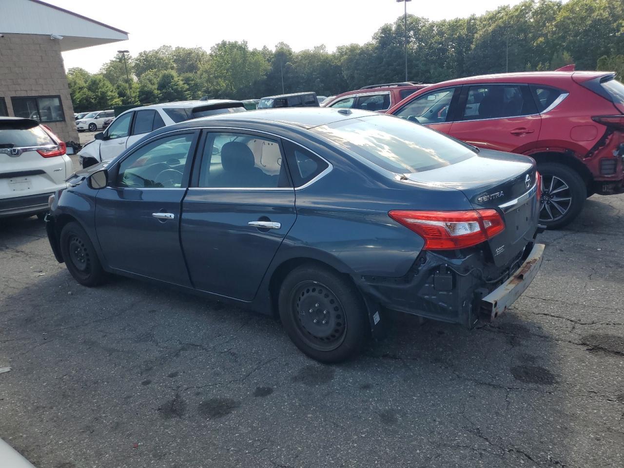 2017 Nissan Sentra S - Фото 2