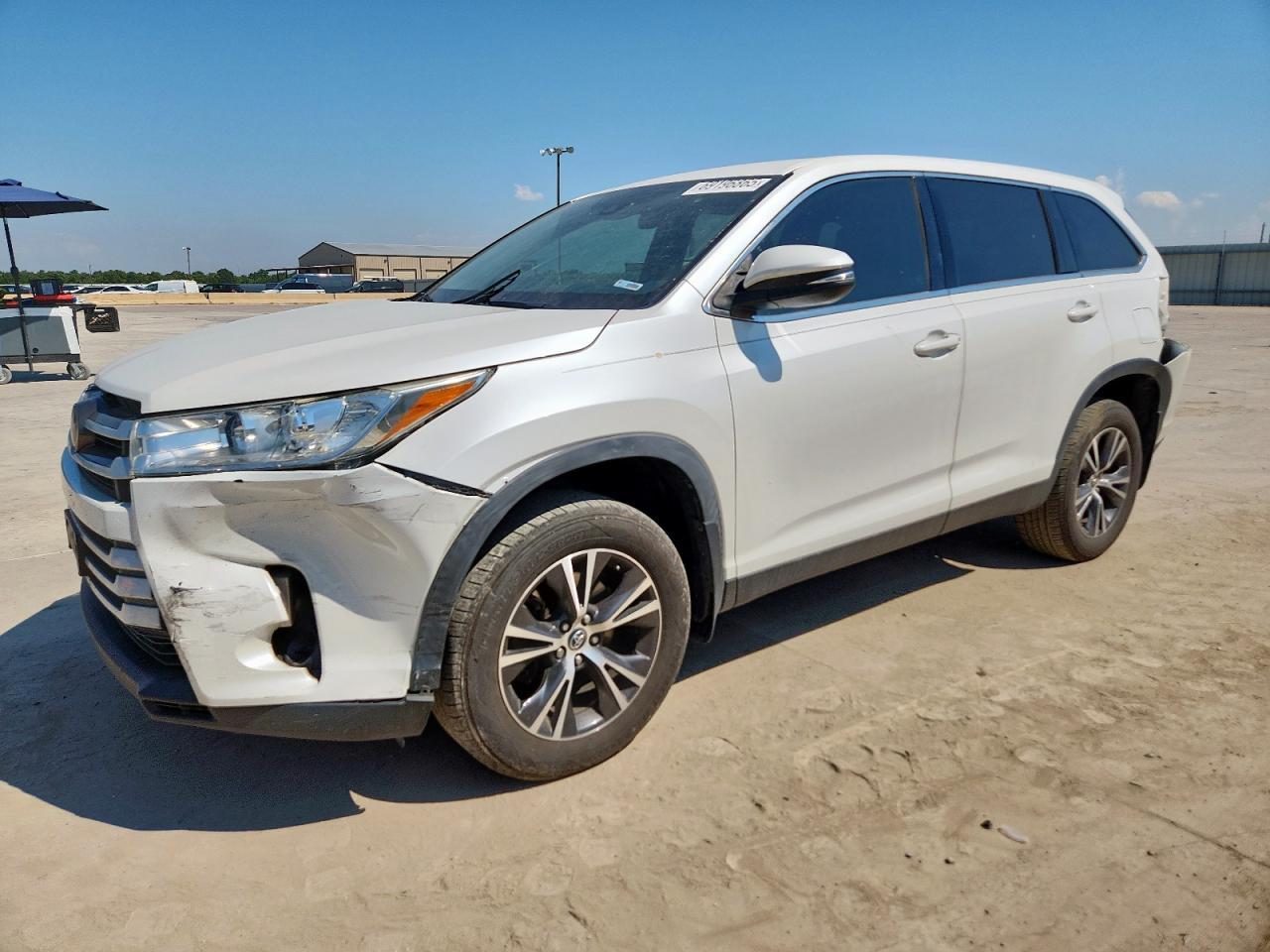 2019 Toyota Highlander Le