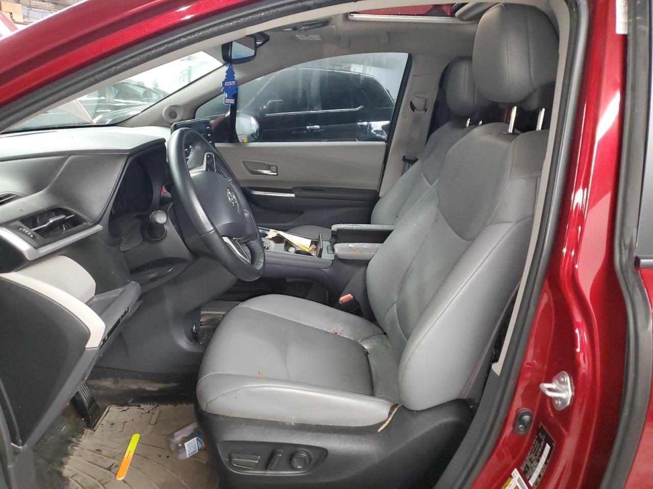 2024 Toyota Sienna Xle - Фото 7