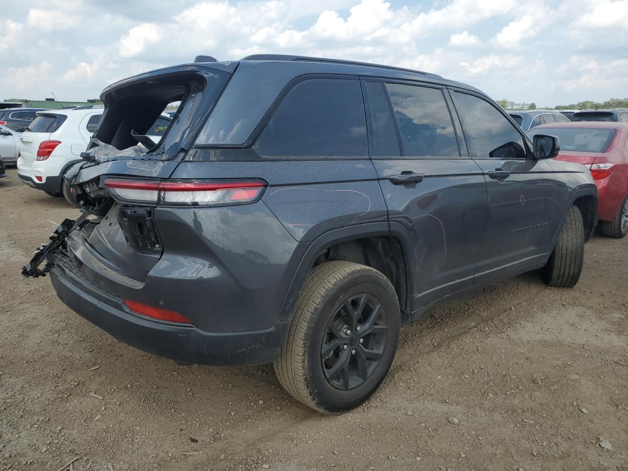 2024 Jeep Grand Cherokee Laredo - Фото 3