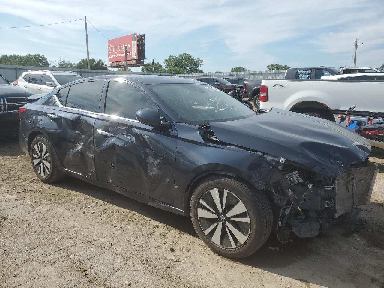 2019 Nissan Altima Sl - Image 4