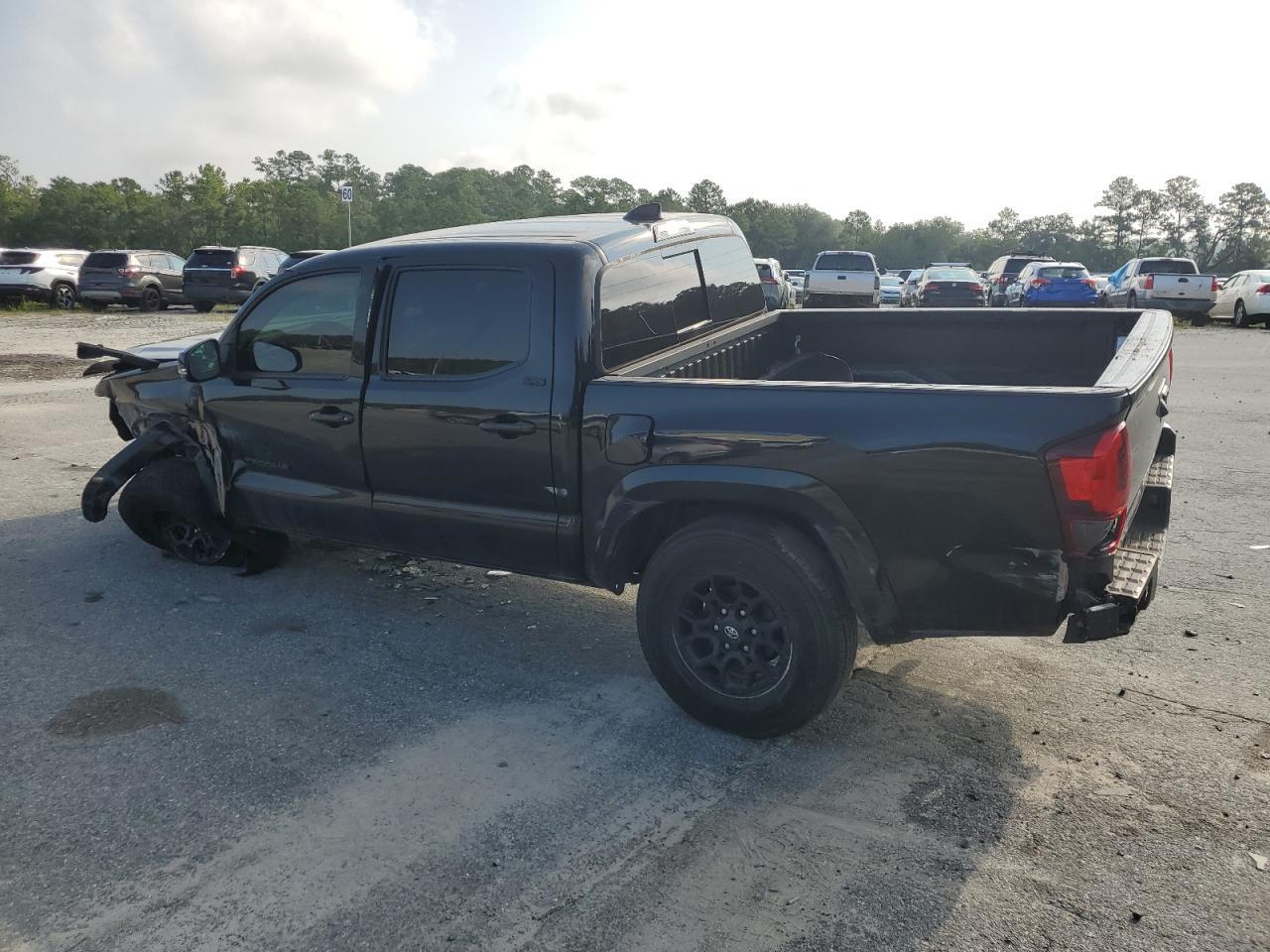 2022 Toyota Tacoma Double Cab - Фото 2