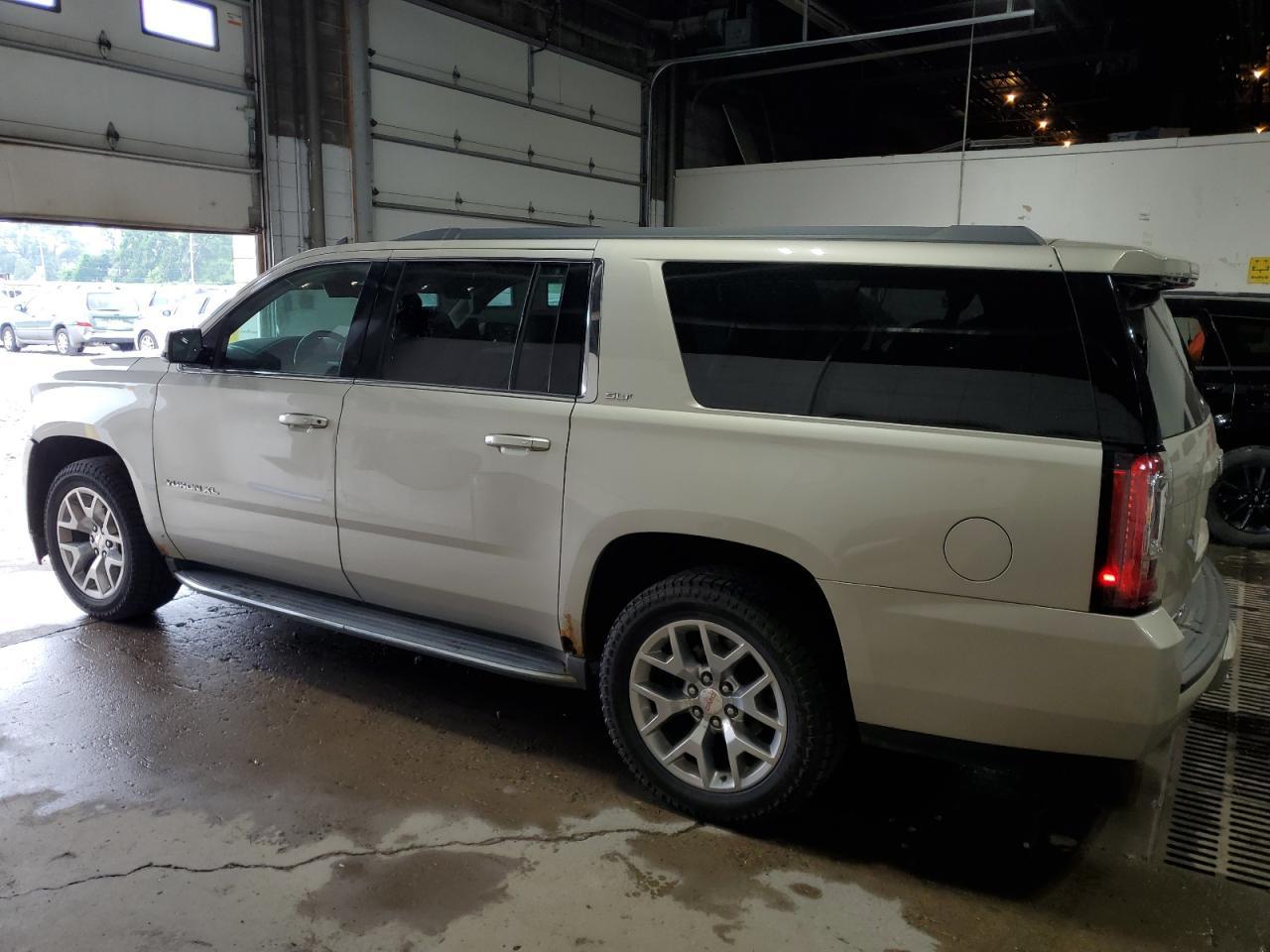 2015 GMC Yukon Xl K1500 Slt - Фото 2
