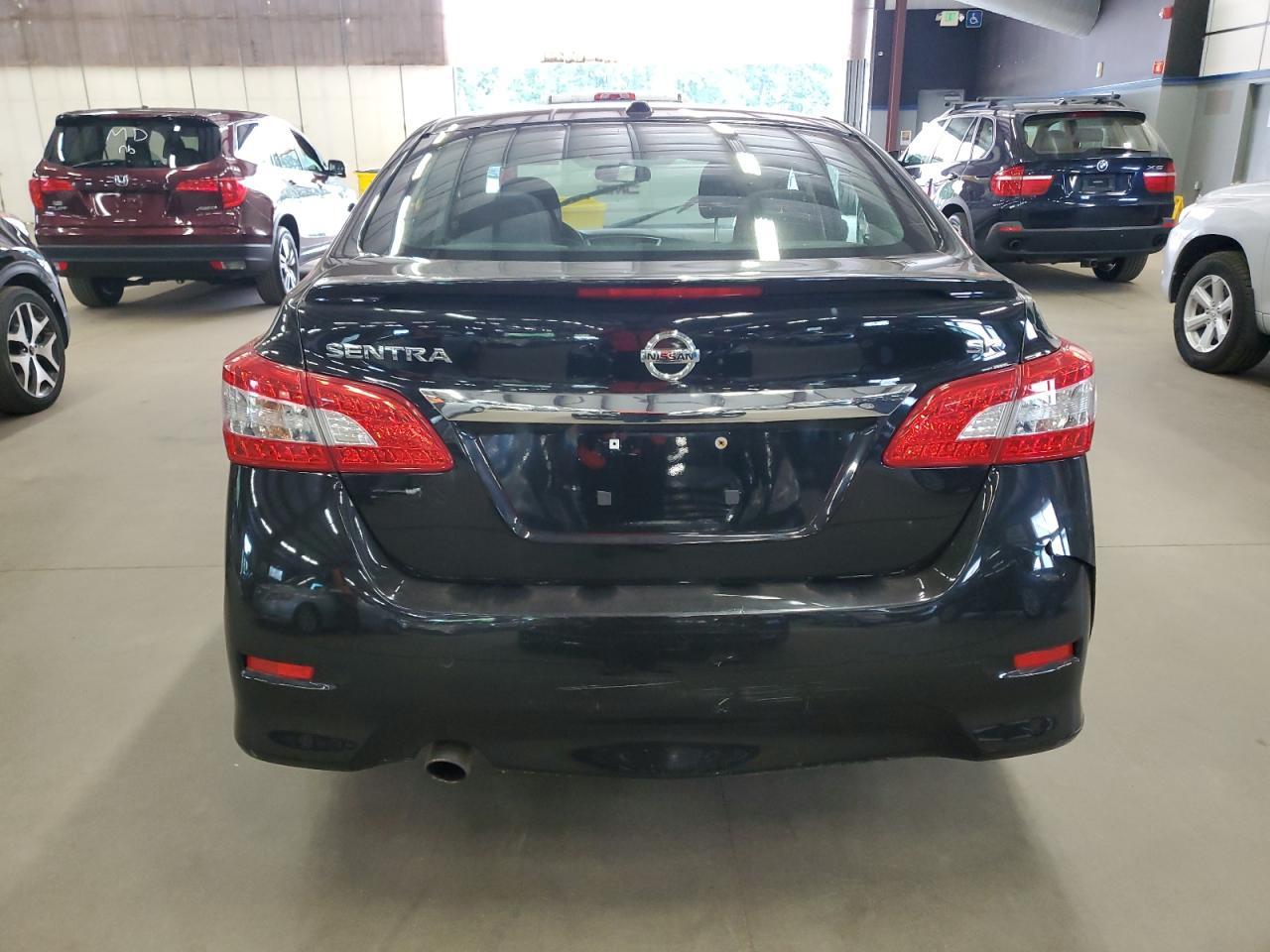 2015 Nissan Sentra S - Фото 6