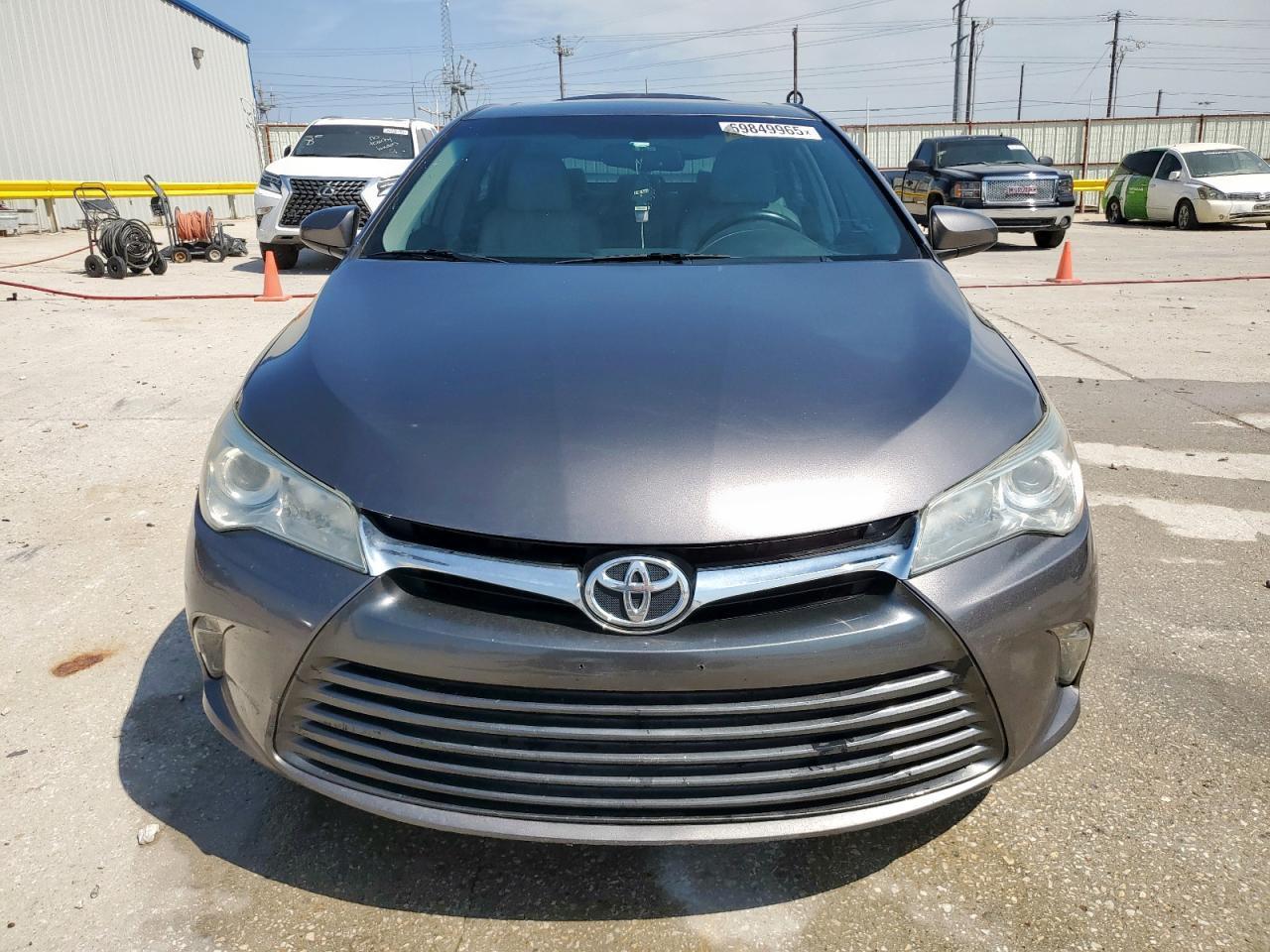 2017 Toyota Camry Le - Image 5